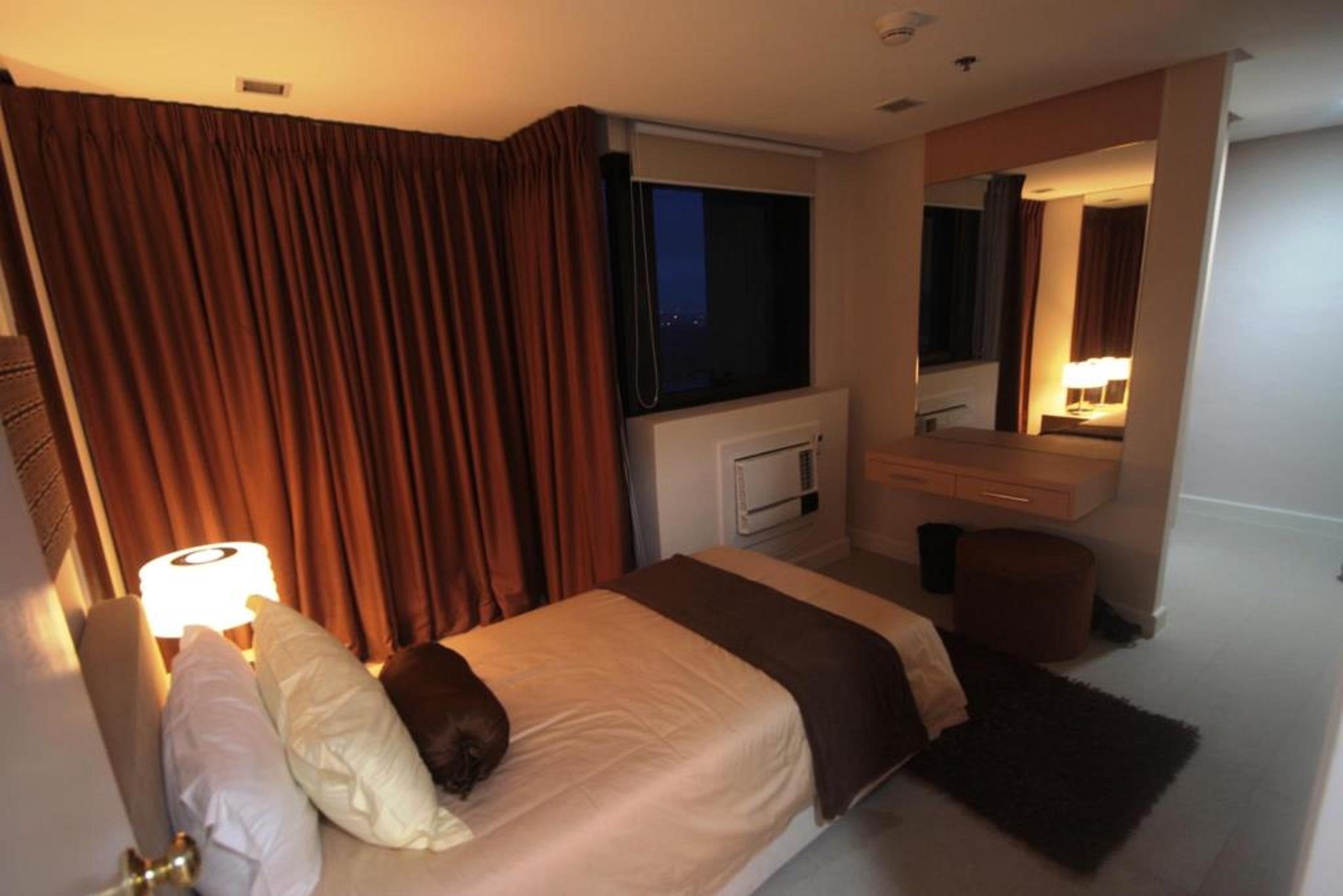 Aparthotel Bsa Twin Towers Mandaluyong Exterior foto