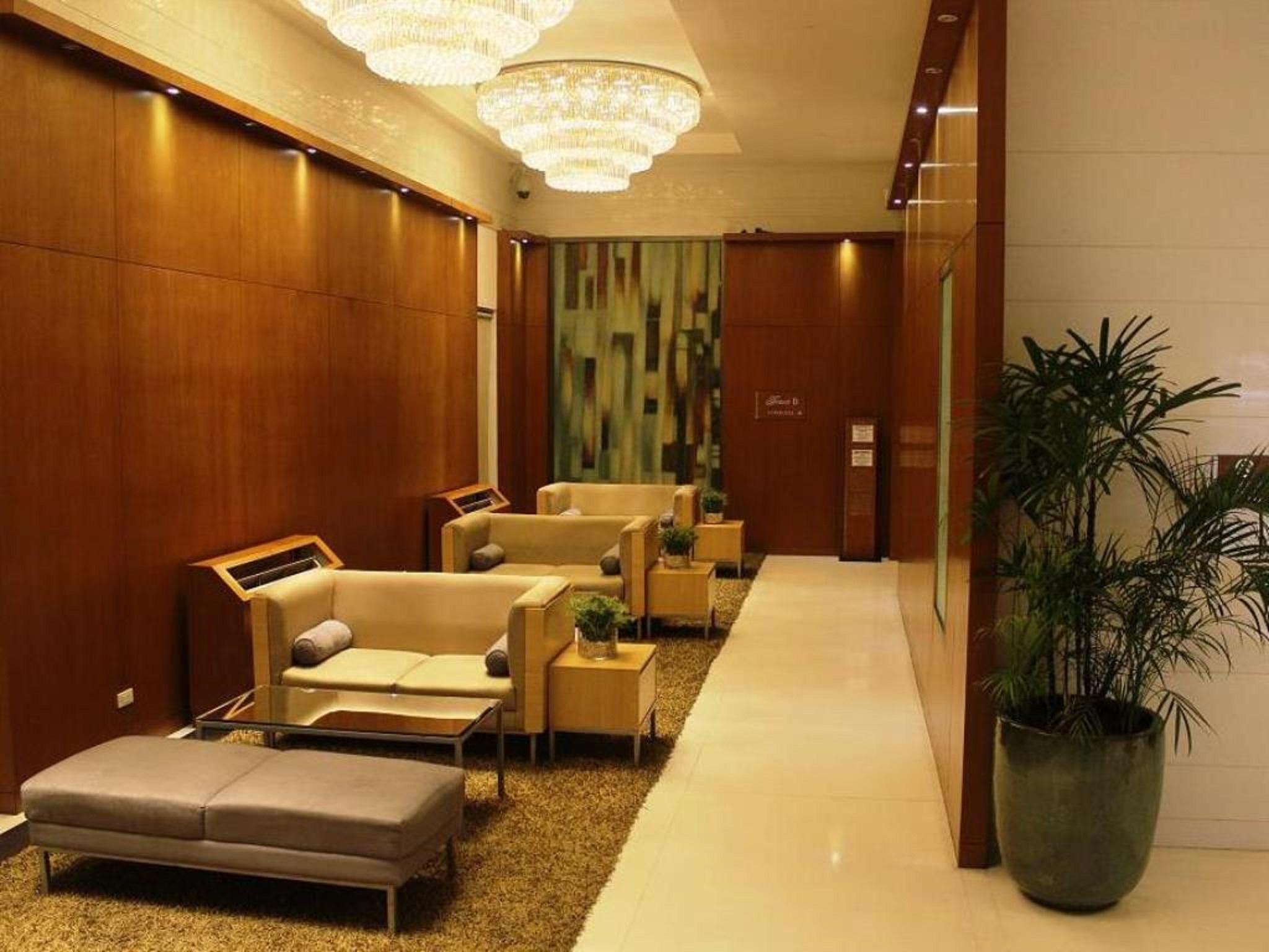Aparthotel Bsa Twin Towers Mandaluyong Exterior foto
