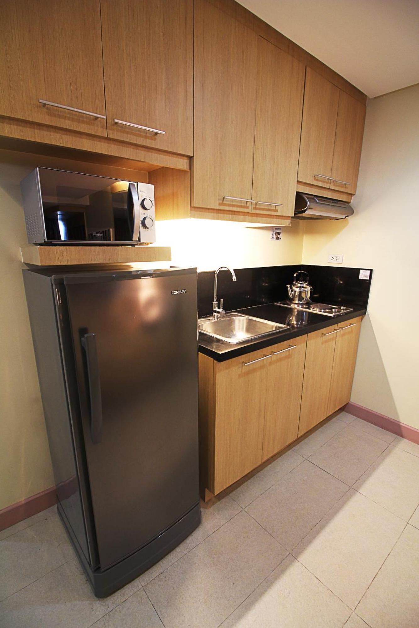 Aparthotel Bsa Twin Towers Mandaluyong Exterior foto
